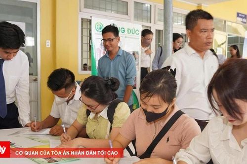 Nhiều cơ hội việc làm tại 'Tháng việc làm 2025' ở Huế