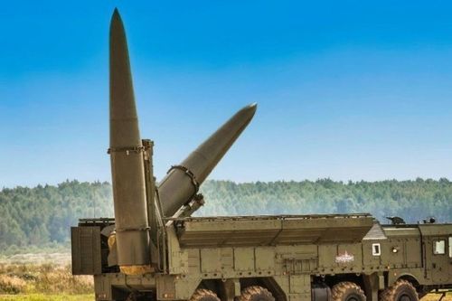 Tên lửa Iskander-M tầm bắn 500km, tốc độ Mach 7, đầu đạn 480kg, đặt 6 nước NATO vào tầm ngắm