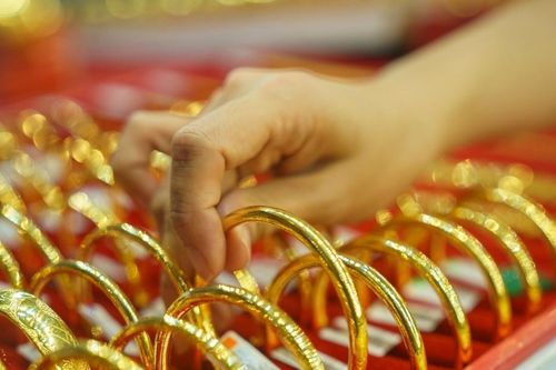 Đánh thuế vàng: Cần làm rõ vàng nhẫn và vàng cưới có thuộc diện chịu thuế