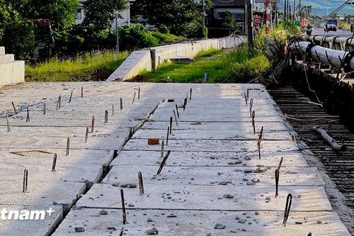 Bức tranh 'vắng lặng' trên công trường Dự án Quốc lộ 14B qua Đà Nẵng