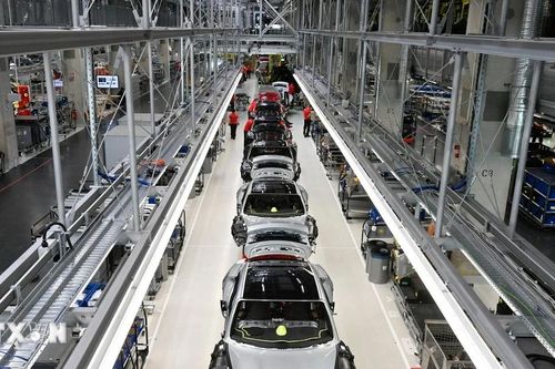 Nhu cầu yếu, Porsche 'hãm phanh' kế hoạch xe điện