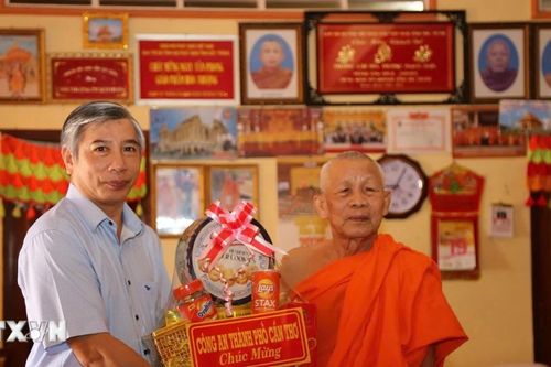 Đồng bào Khmer tích cực đảm bảo an ninh trật tự, phát triển kinh tế-xã hội