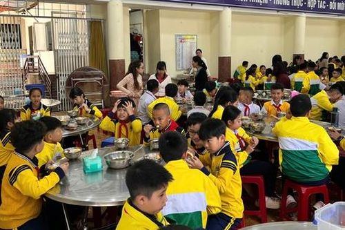 Lâm Đồng ra 'tối hậu thư' về an toàn thực phẩm trong trường học