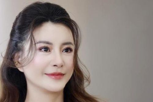 NSƯT Kim Oanh hiếm hoi lộ diện sau 'trùng tu nhan sắc'