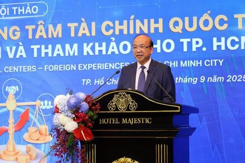 Khung pháp lý nào sẽ 'mở đường' cho Trung tâm Tài chính Quốc tế Việt Nam?