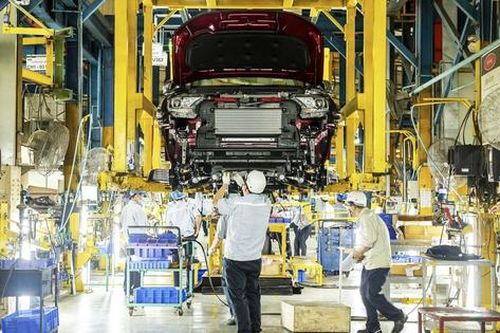Vì sao tỉ lệ nội địa hóa ô tô tại Việt Nam còn thấp?