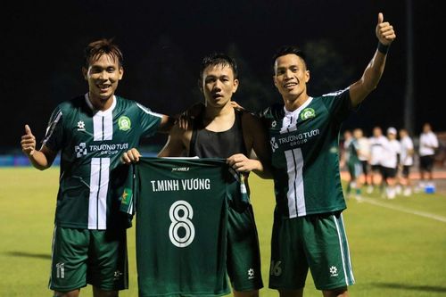Đội của Công Phượng gây thất vọng