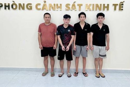 TPHCM: Triệt phá đường dây sản xuất và buôn bán nước giặt, nước tẩy rửa giả