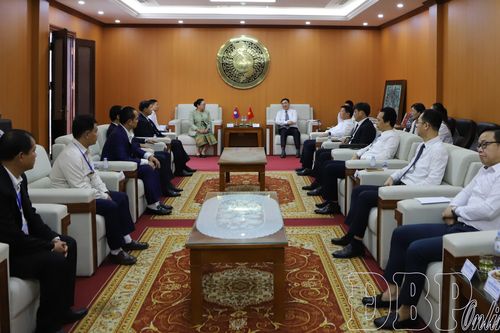 Bí thư Tỉnh ủy Trần Quốc Cường tiếp xã giao Đại sứ đặc mệnh toàn quyền nước CHDCND Lào