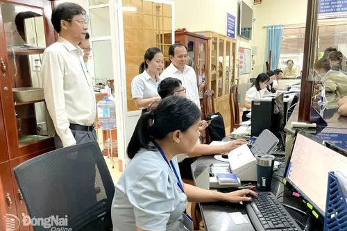 Thân thiện, hiệu quả từ '4 xin', '4 luôn' và '5 không'