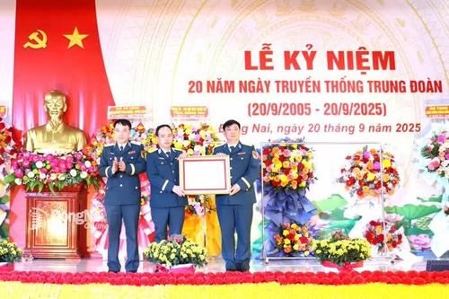 Trung đoàn 93 kỷ niệm 20 năm ngày truyền thống