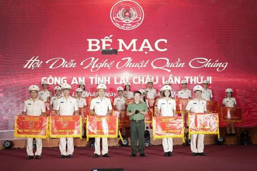Bế mạc Hội diễn nghệ thuật quần chúng Công an tỉnh Lai Châu
