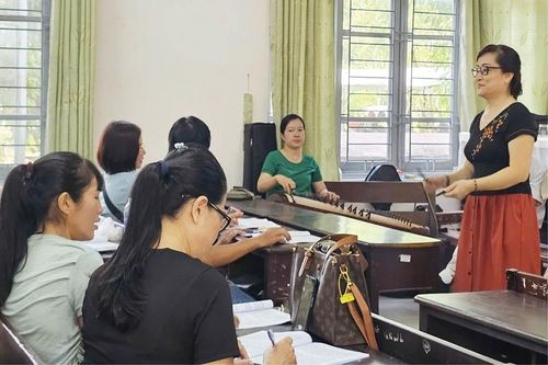 'Giữ lửa' cho ca Huế