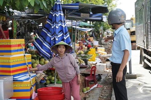 Phú Bài ra quân lập lại trật tự đô thị, an toàn giao thông