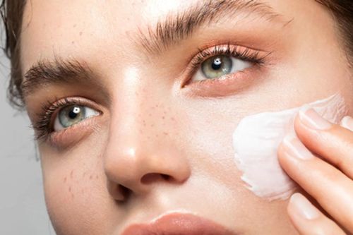 Kem chống nắng SPF Sun G8 Collagen ghi nhãn SPF 50 nhưng thực tế chỉ đạt 12,7 bị thu hồi
