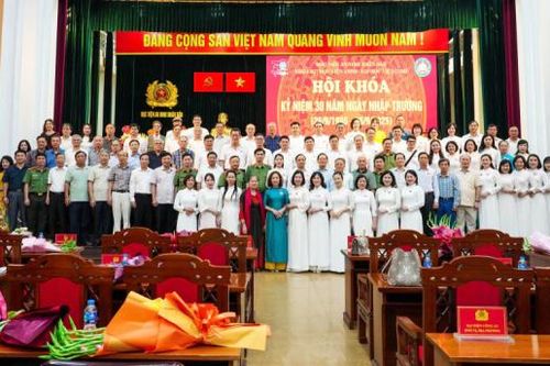 Khóa D27 góp phần tô thắm truyền thống của Học viện ANND Anh hùng