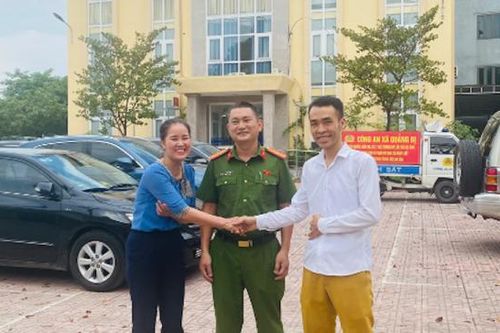 Trao trả 200 triệu đồng cho người bị chuyển nhầm