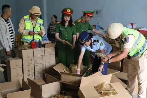 Phát hiện hàng nghìn bánh Trung thu không rõ nguồn gốc