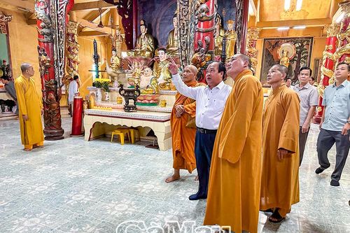 Phó Chủ tịch UBND tỉnh Nguyễn Minh Luân khảo sát Chùa Phật Tổ