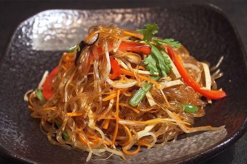 Mẹo xào miến không vón cục, dính hoặc nát