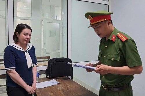 Bắt người phụ nữ cho kẻ lừa đảo vay hàng chục tỷ đồng với lãi suất 'cắt cổ'