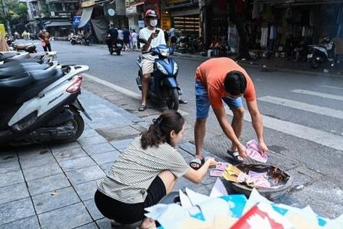 Không thể lơ là nguy cơ cháy từ thắp hương, đốt vàng mã