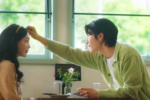 'Lời chưa nói' ra rạp Việt: Nỗi đau và hy vọng