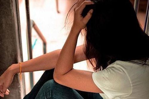 Chuẩn bị ly hôn, câu nói của cậu con trai 7 tuổi khiến trái tim người làm mẹ như tôi đau nhói