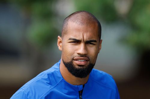 Mua sắm sai lầm, Chelsea trả giá trước MU