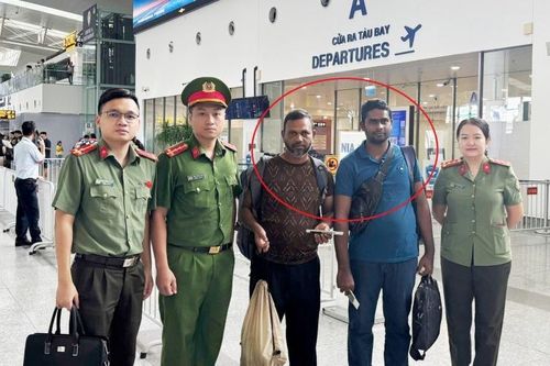 Giám đốc tổ chức cho 2 người nước ngoài ở lại Việt Nam trái phép