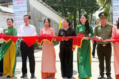 Khánh thành 4 cây cầu nông thôn tại Vĩnh Long