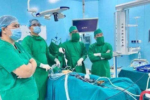 Mổ nội soi ruột thừa thành công 2 ca cấp cứu tại đặc khu Côn Đảo