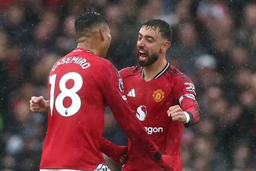 Man.United thắng trận đấu hỗn loạn trước Chelsea