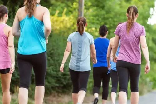 Quy tắc đi bộ 6-6-6, giải pháp tự nhiên cho giấc ngủ ngon