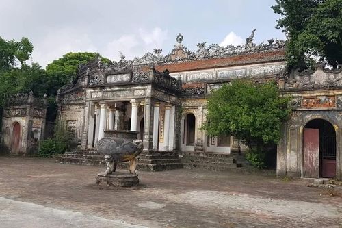 Người thợ gốm được Vua phong hàm Cửu phẩm