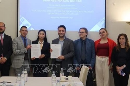 Hội sinh viên Việt Nam tại Italy tăng cường kết nối với các tổ chức, doanh nghiệp
