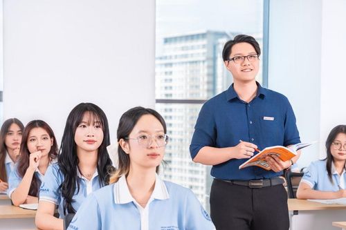 Bộ GD&ĐT đề xuất điều chỉnh lương, phụ cấp để thu hút và giữ chân giảng viên đại học