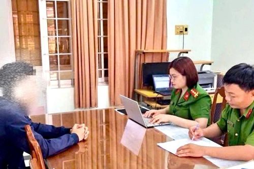 Nhận việc lương 15 triệu đồng, nam sinh viên bị đưa sang Campuchia
