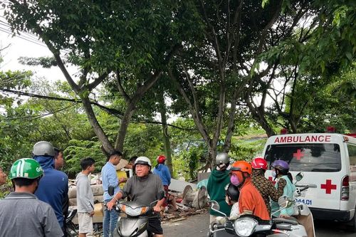 TPHCM: Phát hiện 2 anh em ruột tử vong bên bờ suối.