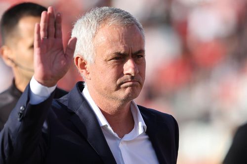 Mourinho khởi đầu như mơ cùng Benfica