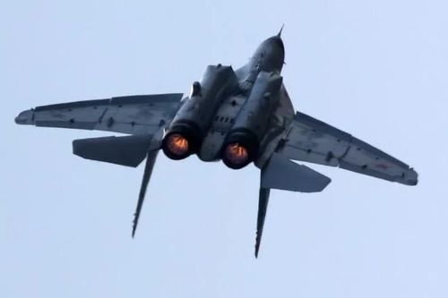 NATO họp khẩn sau vụ 3 tiêm kích Nga bị cho đã xâm nhập không phận Estonia