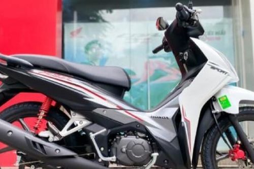 Giá xe máy Honda Wave RSX FI cuối tháng 9/2025, chênh nhẹ