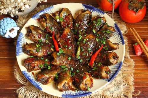 3 loại cá giá 'rẻ như cho' ở chợ quê, vào nhà hàng lại thành món sang chảnh