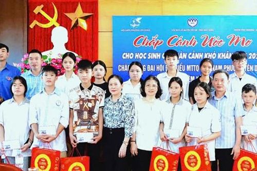 Bắc Ninh: Nhiều hoạt động hỗ trợ trường học, trẻ em hoàn cảnh khó khăn