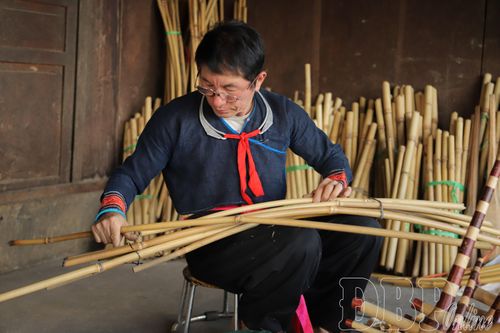 Người gìn giữ 'tiếng nói của núi rừng'