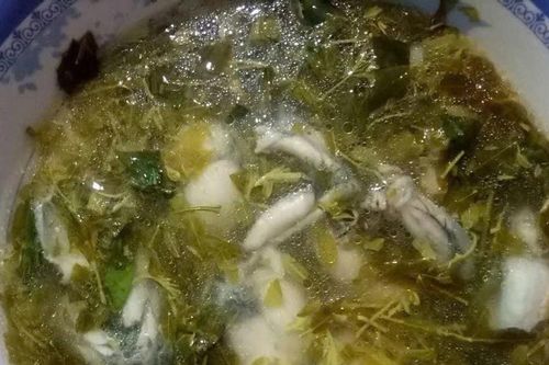 Ếch trong bữa cơm quê