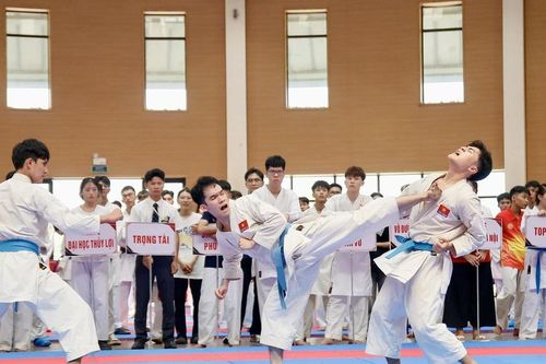 Hơn 200 vận động viên tham dự Giải Karate sinh viên Phú Thọ mở rộng