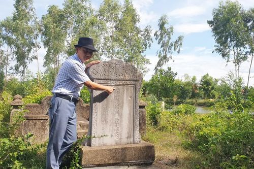 Mải miết tìm về dấu xưa