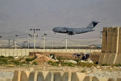 Tổng thống Trump đe dọa Taliban đối diện 'điều tồi tệ' nếu không trả Mỹ căn cứ Bagram
