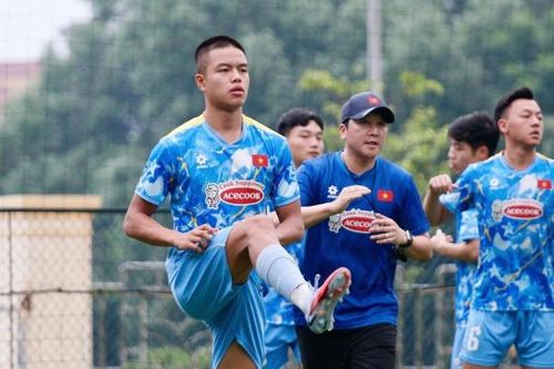 FIFA có làm khó đội tuyển Việt Nam chuyện nhập tịch cầu thủ?